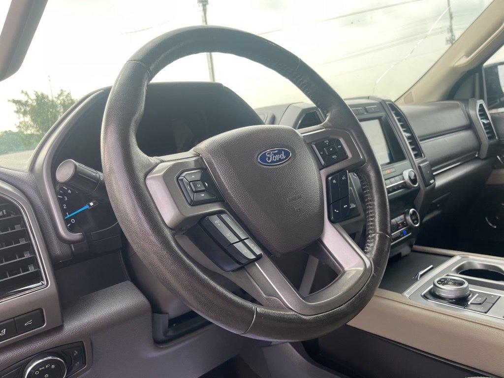 Ford Expedition  2021