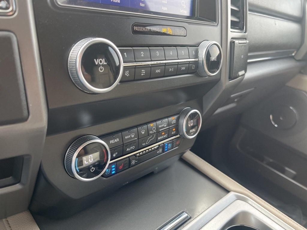 Ford Expedition  2021