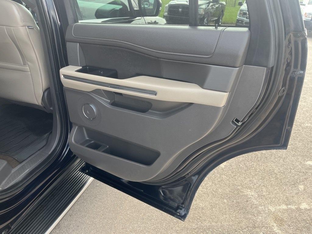 Ford Expedition  2021
