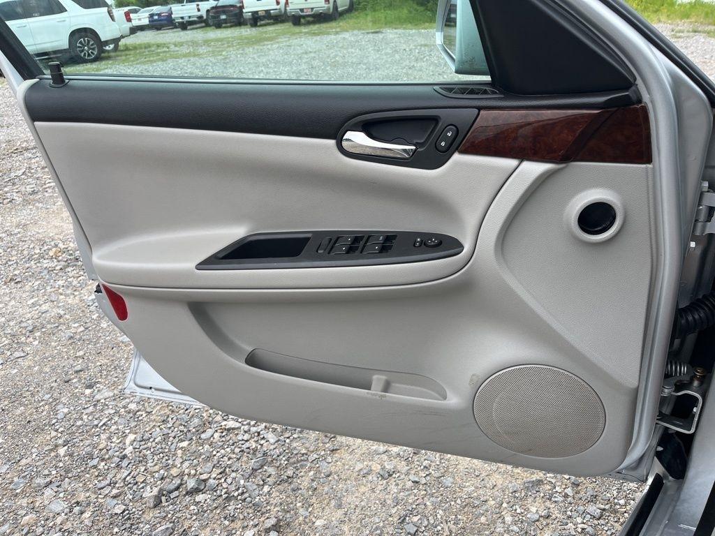 Chevrolet Impala  2011