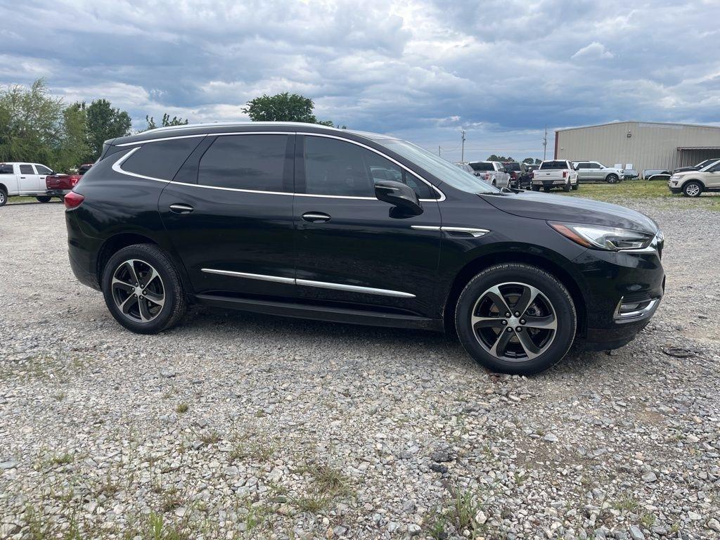 Buick Enclave  2020