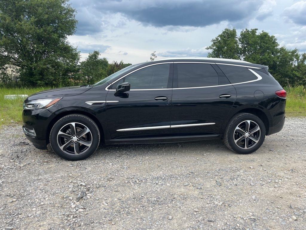 Buick Enclave  2020