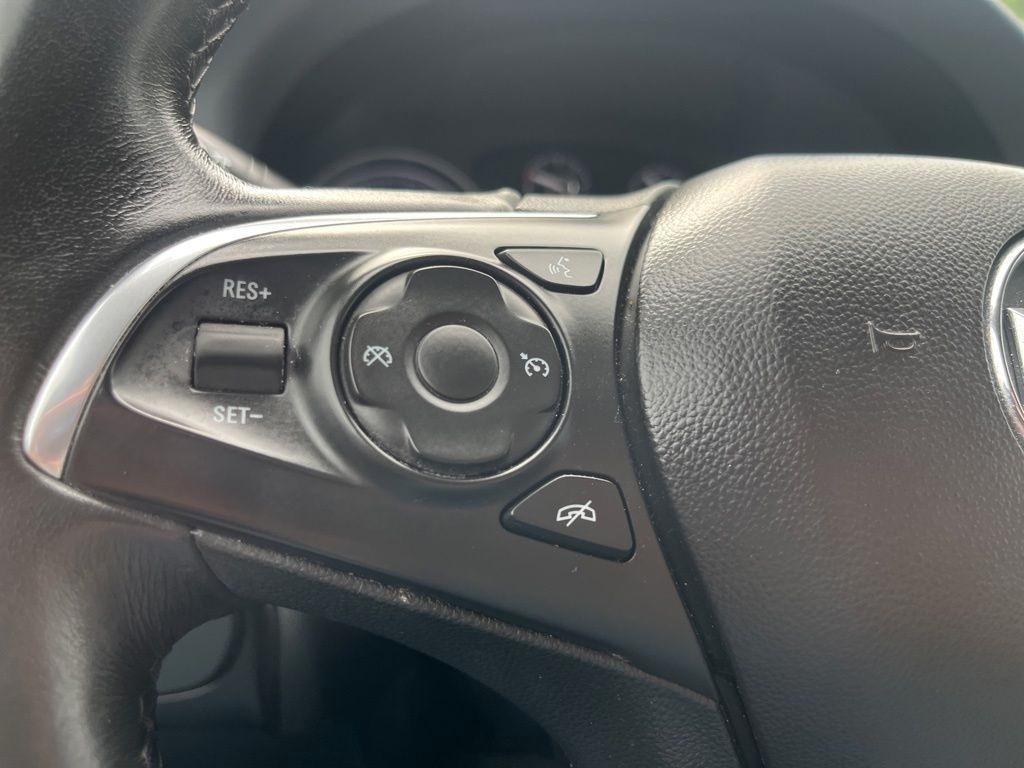 Buick Enclave  2020