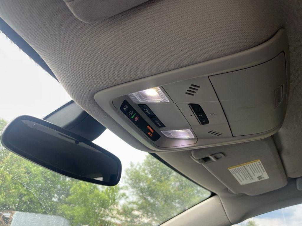 Buick Enclave  2020