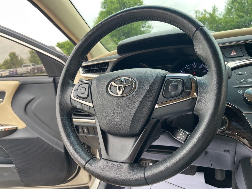 Toyota Avalon  2014