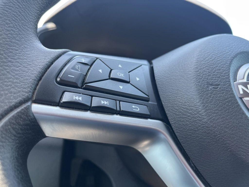Nissan Altima  2023