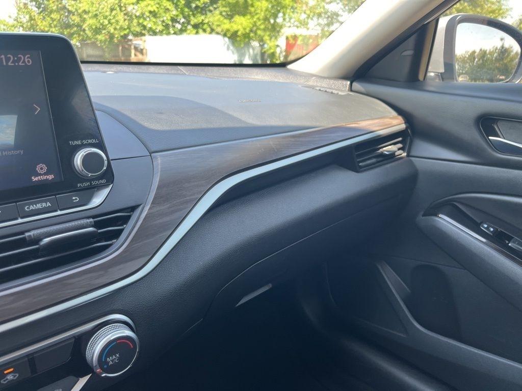 Nissan Altima  2023