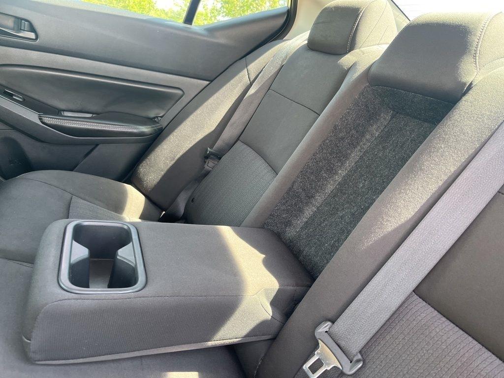 Nissan Altima  2023