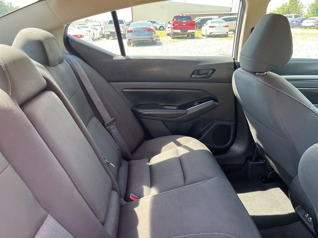 Nissan Altima  2023