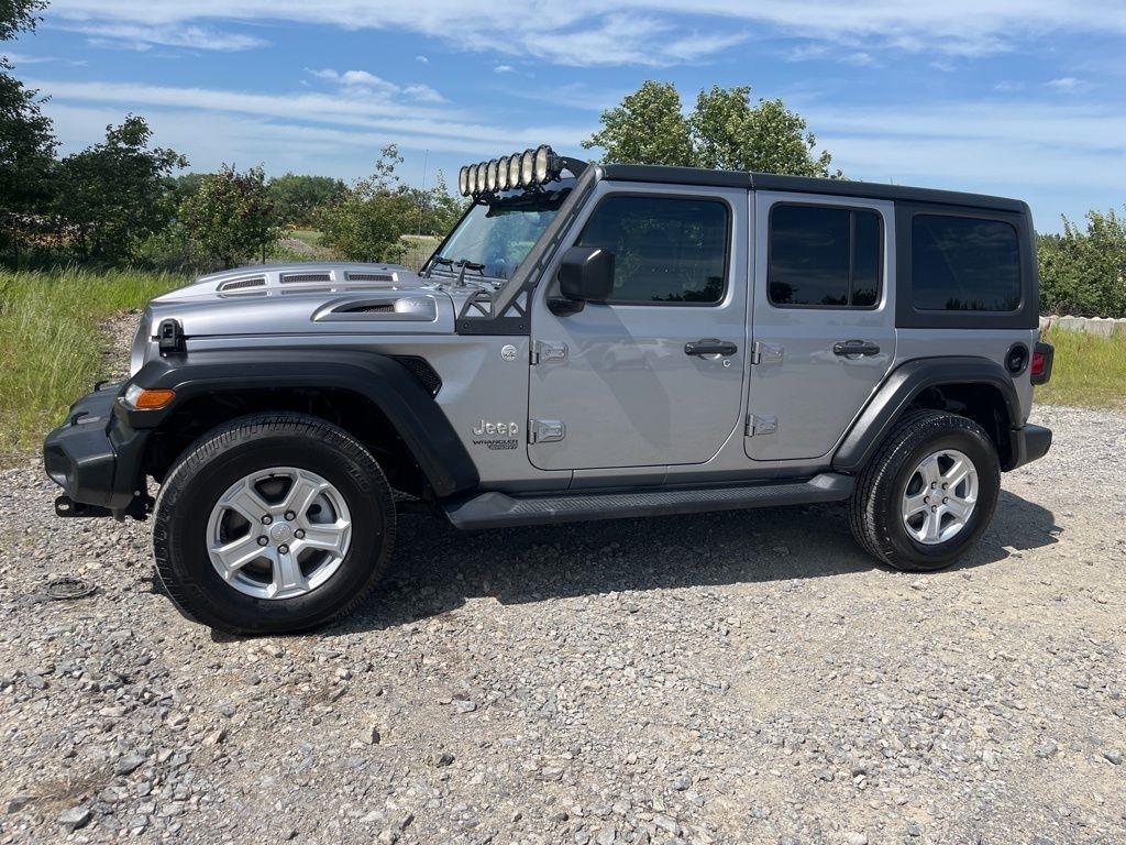 Jeep Wrangler  2019