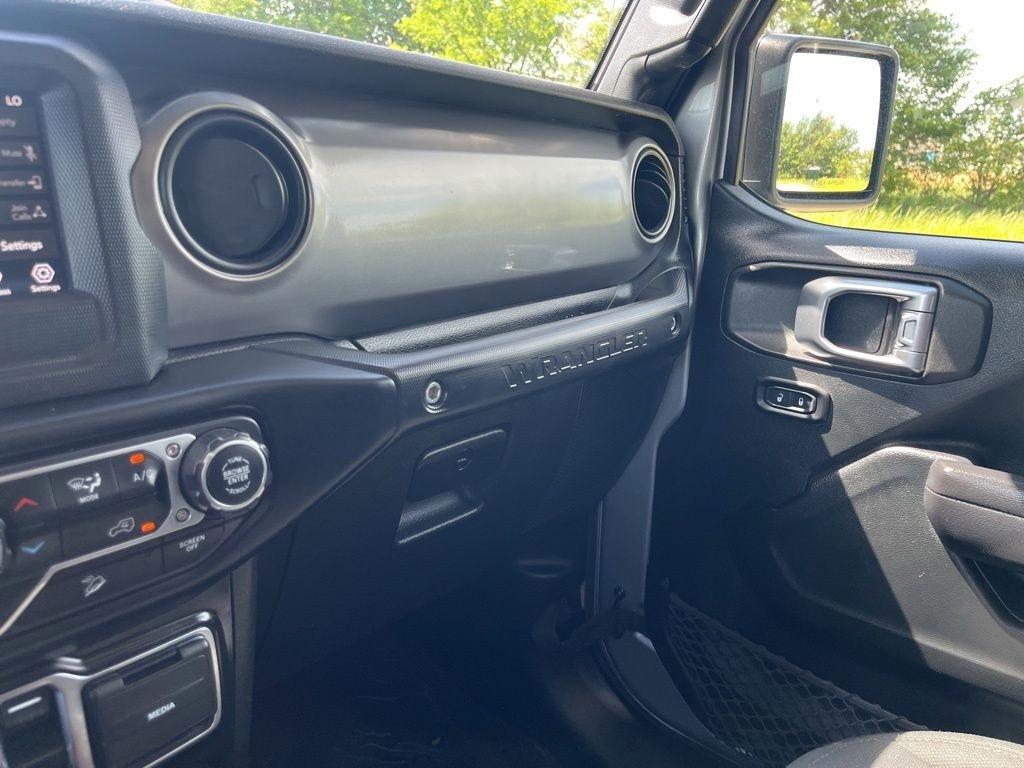 Jeep Wrangler  2019