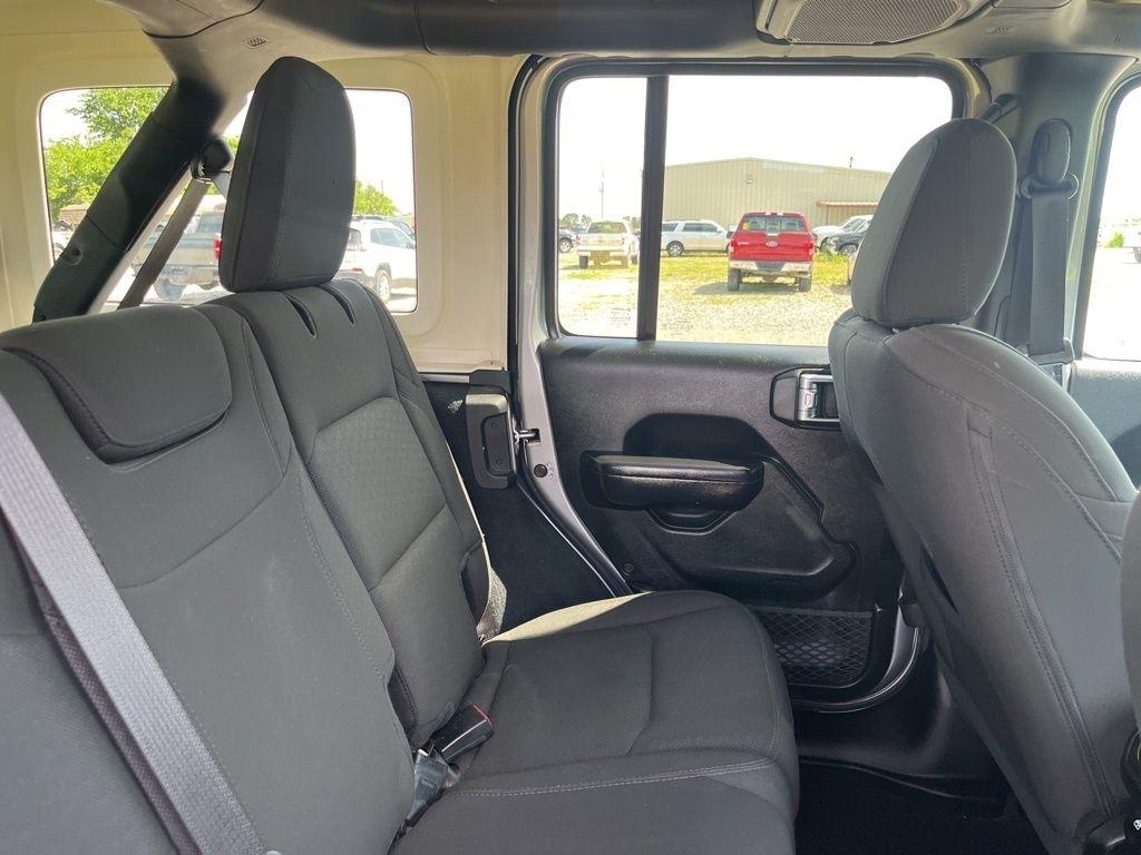 Jeep Wrangler  2019