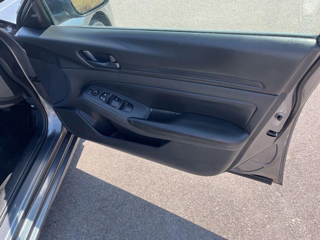 Nissan Altima  2024