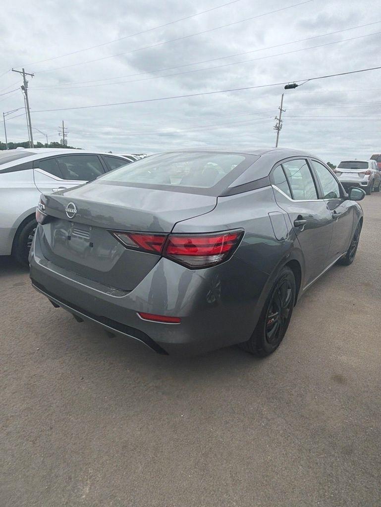 Nissan Sentra  2024