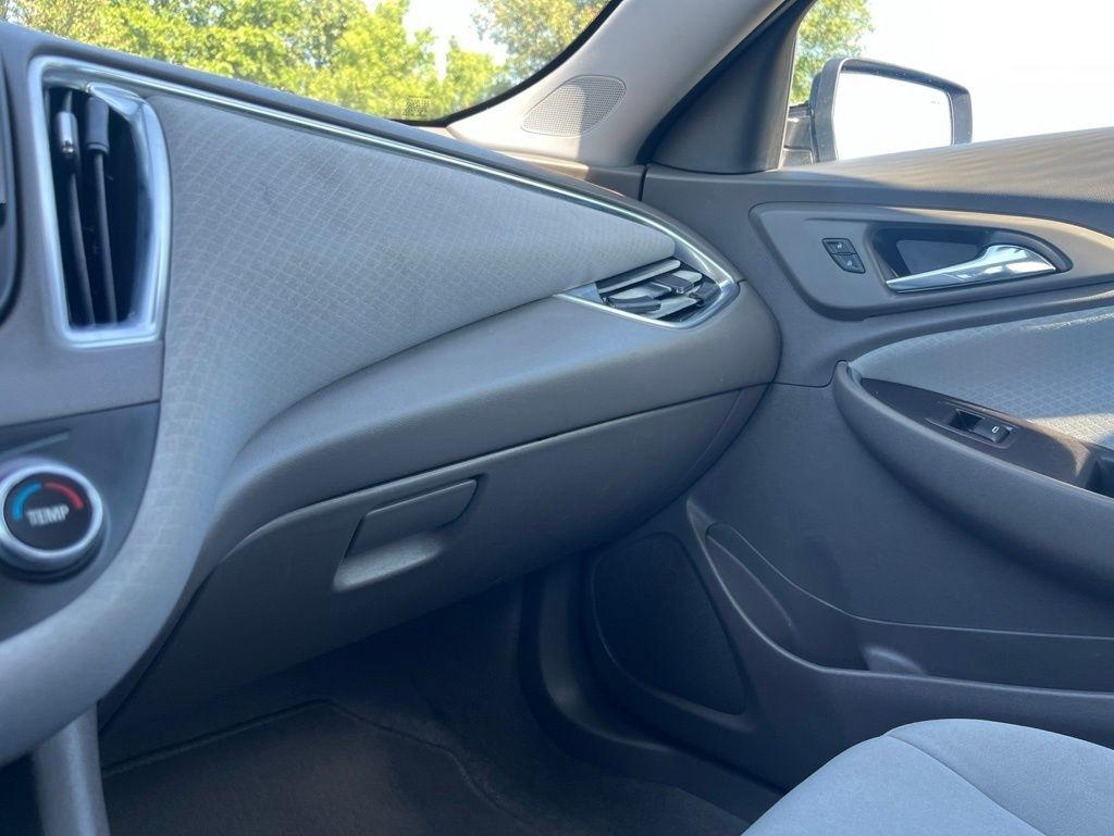 Chevrolet Malibu  2018