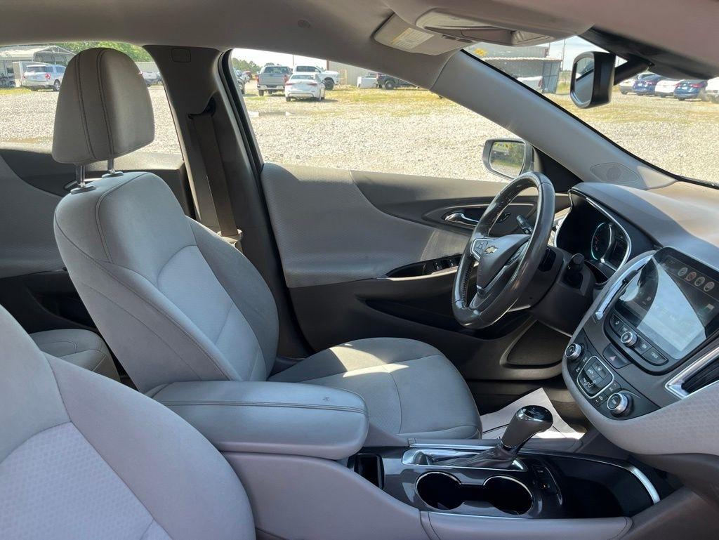 Chevrolet Malibu  2018