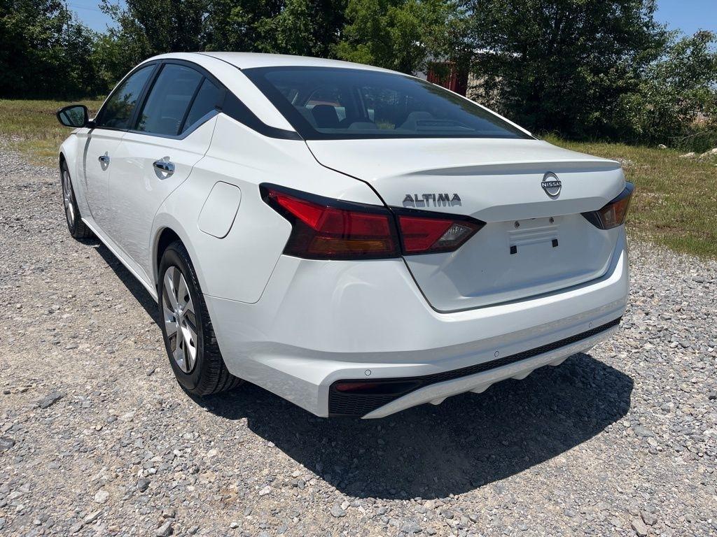 Nissan Altima  2024