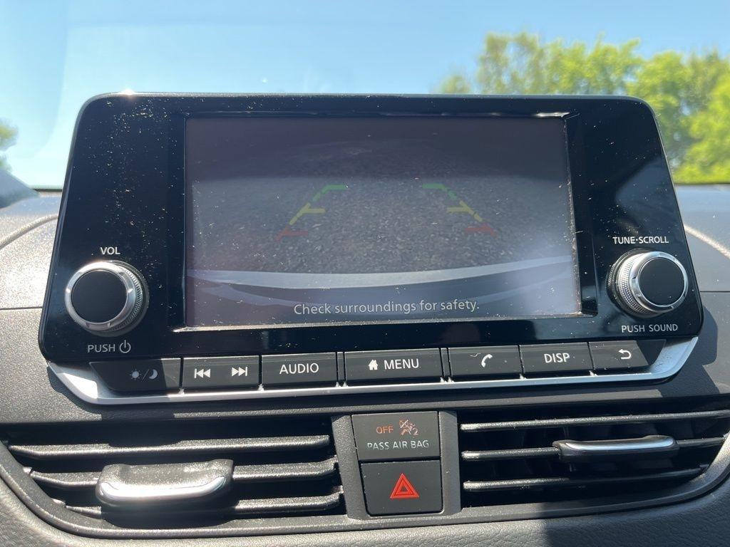 Nissan Altima  2024