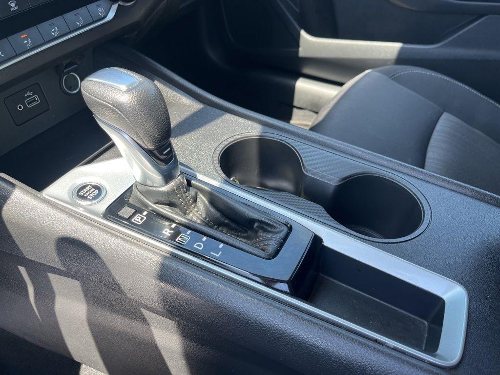 Nissan Altima  2024