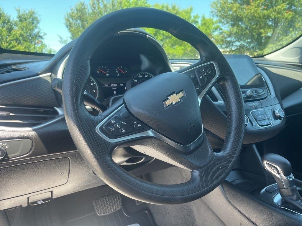 Chevrolet Malibu  2023