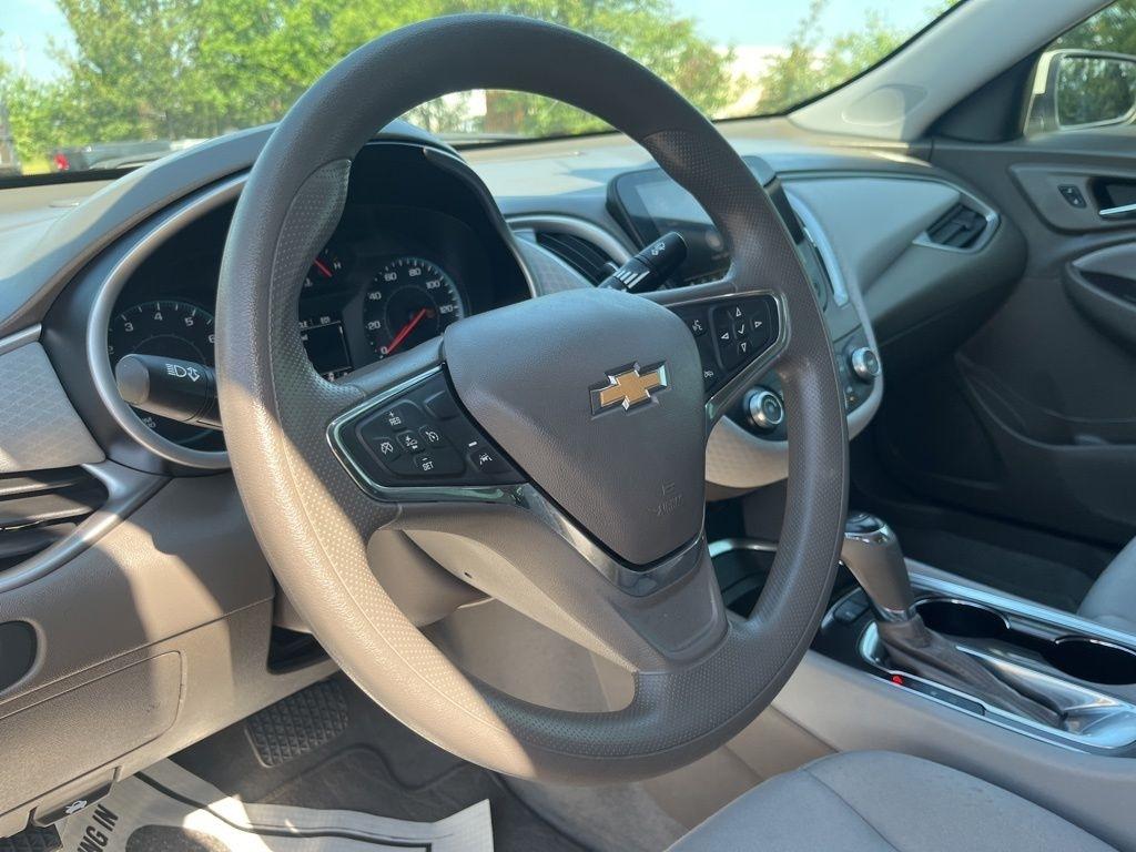Chevrolet Malibu  2020