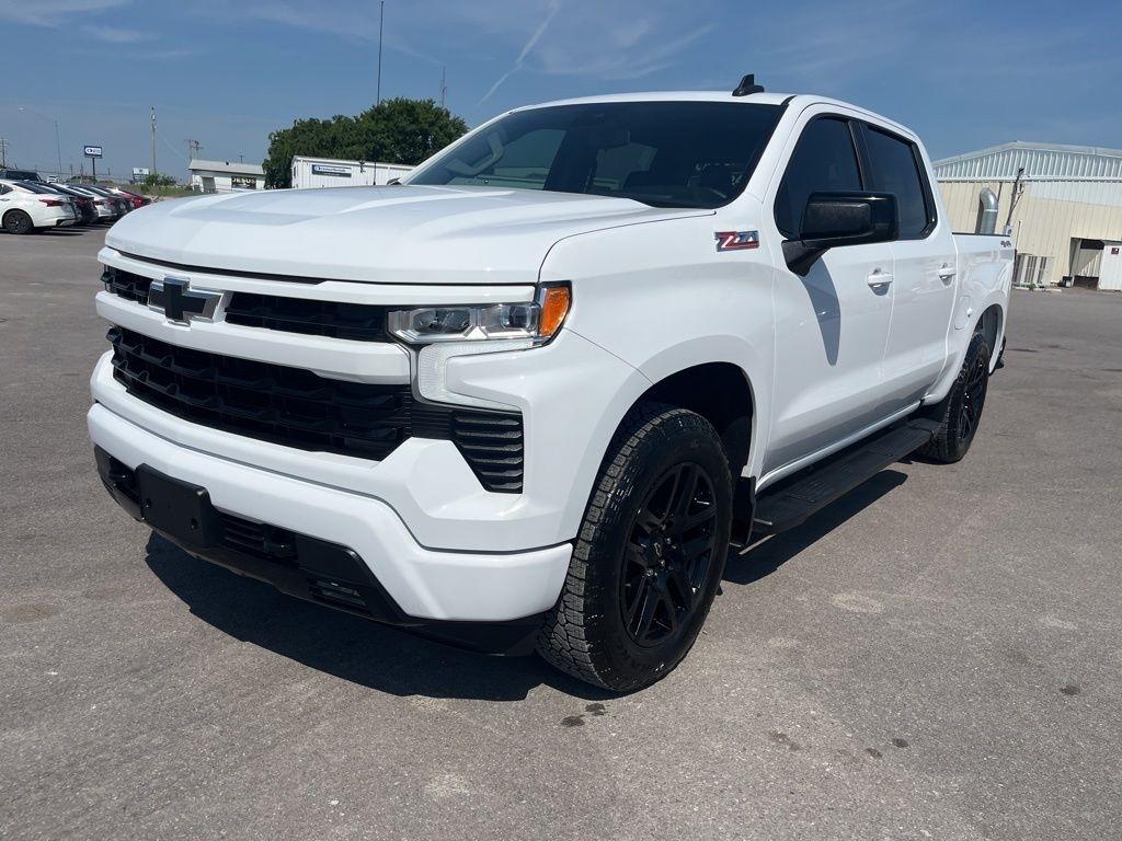 Chevrolet Silverado 1500  2025