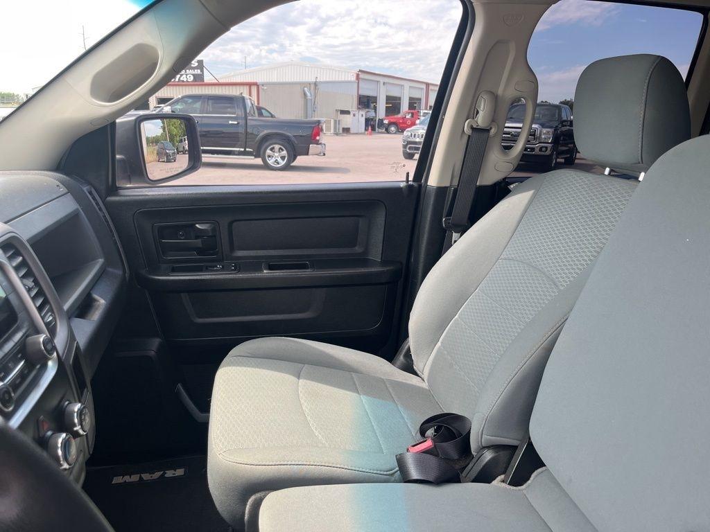 2018 RAM Ram 1500 Pickup Tradesman - Photo 18