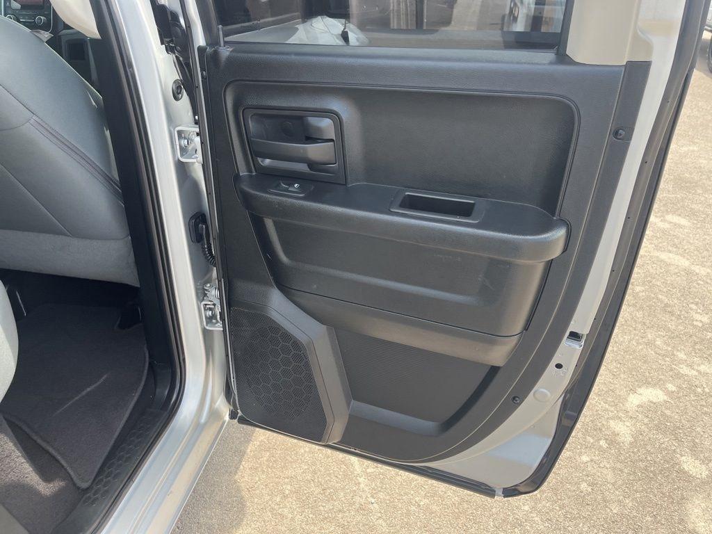 2018 RAM Ram 1500 Pickup Tradesman - Photo 24