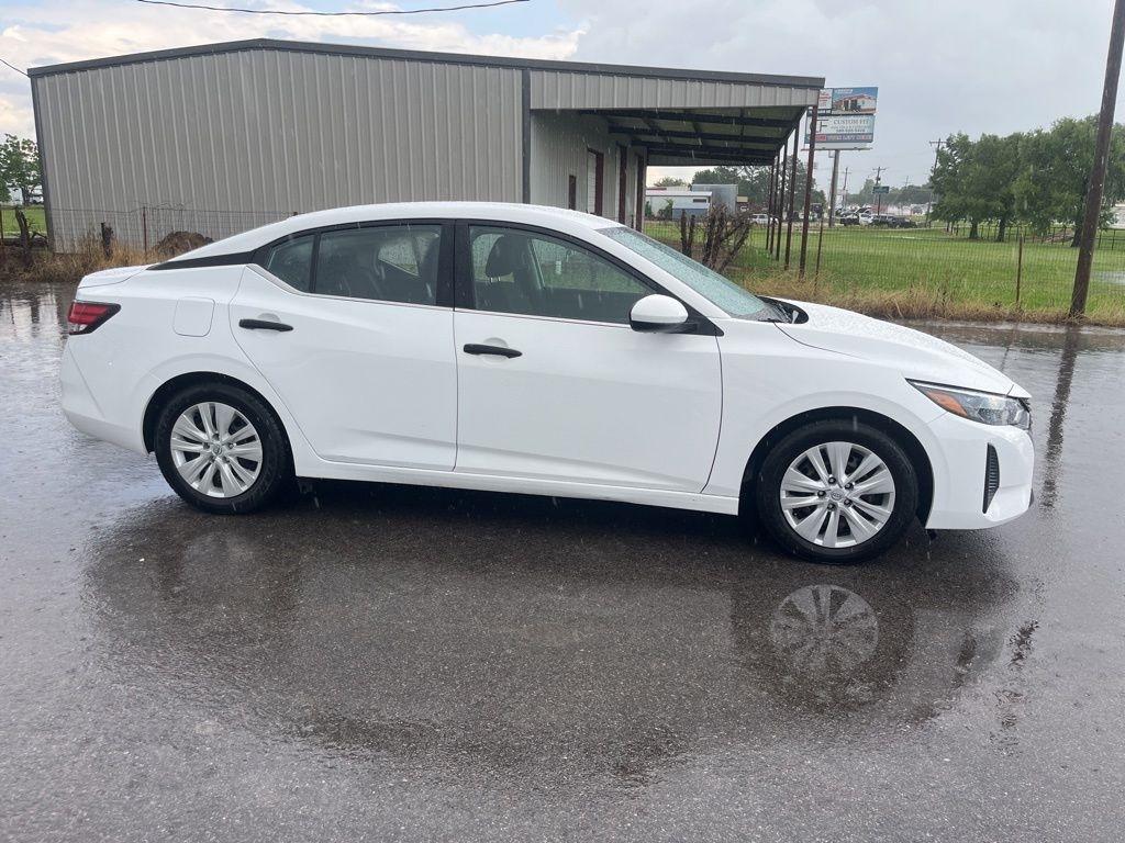 Nissan Sentra  2024