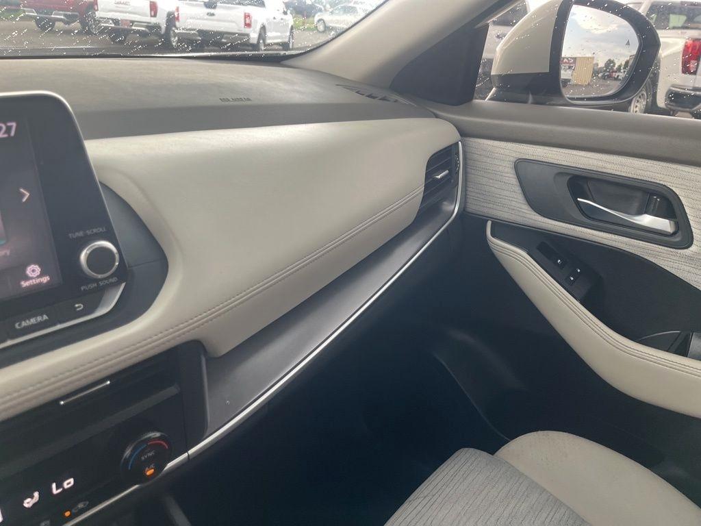 Nissan Rogue  2023