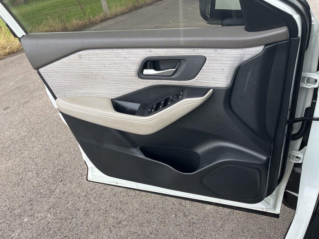 Nissan Rogue  2023