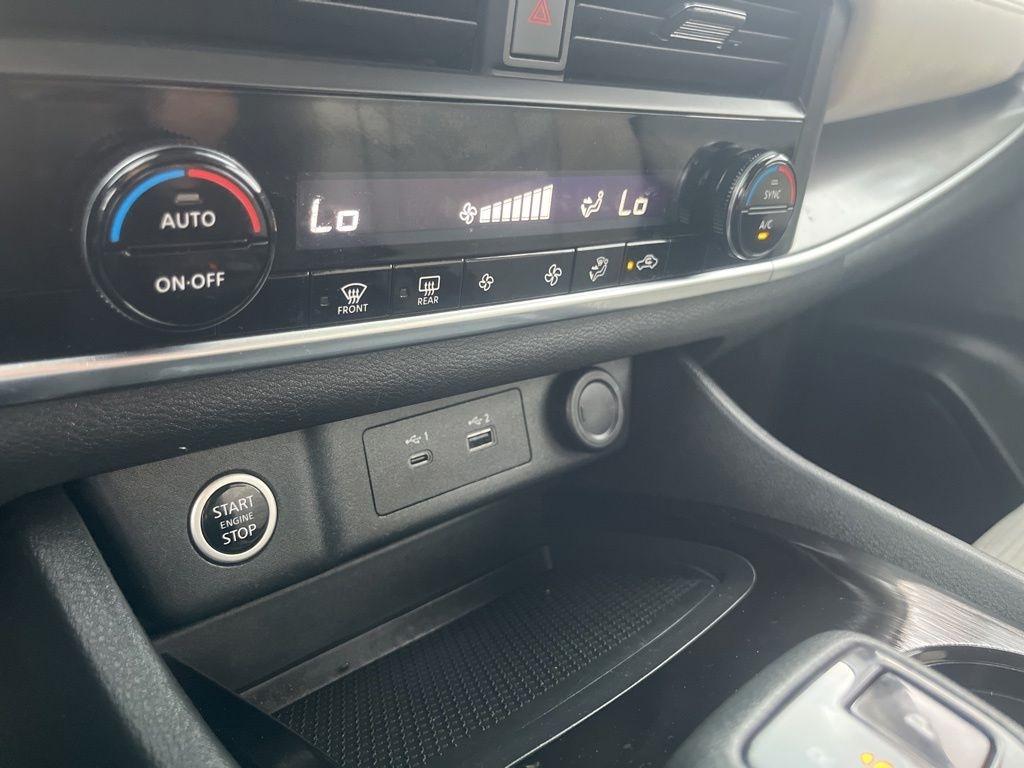 Nissan Rogue  2023