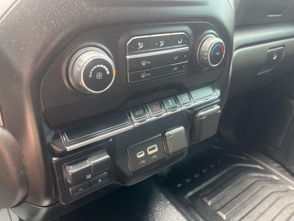 Chevrolet Silverado 1500  2021