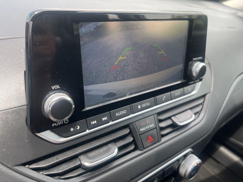 Nissan Altima  2024