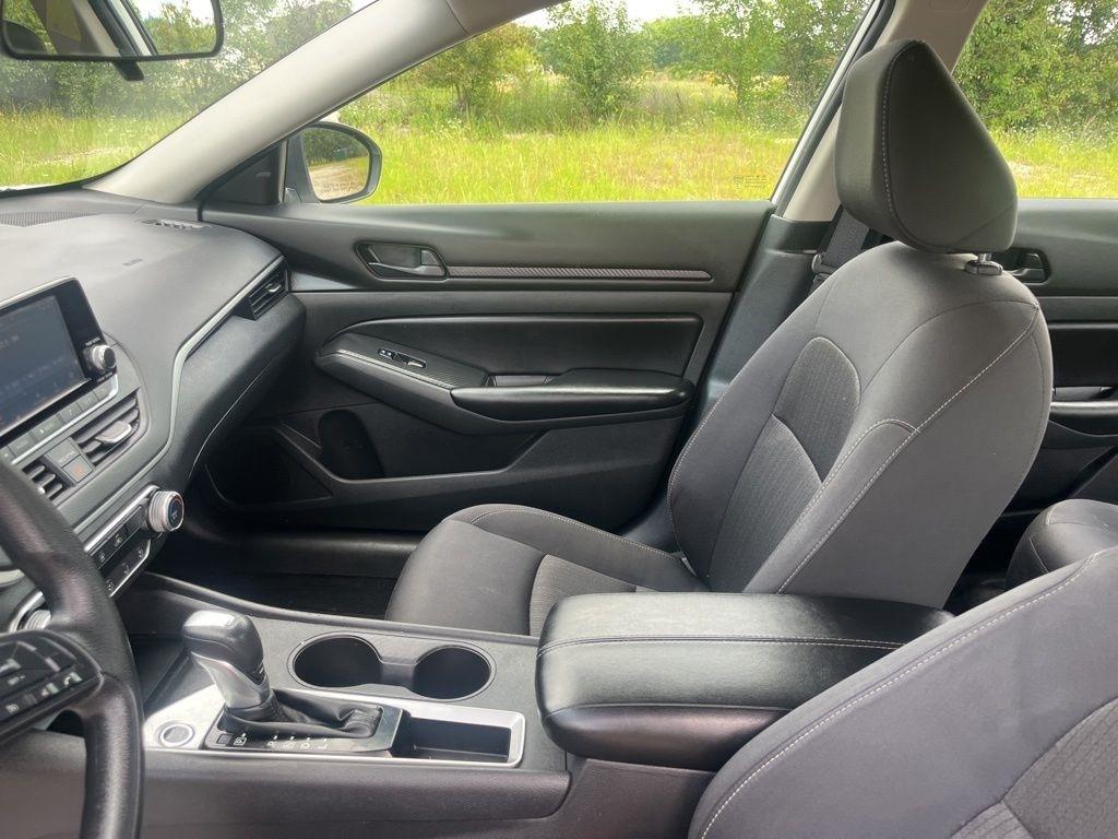 Nissan Altima  2024