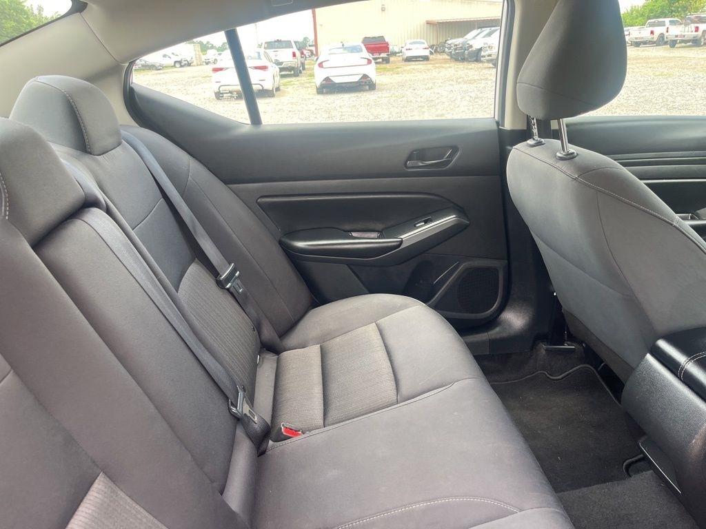 Nissan Altima  2024