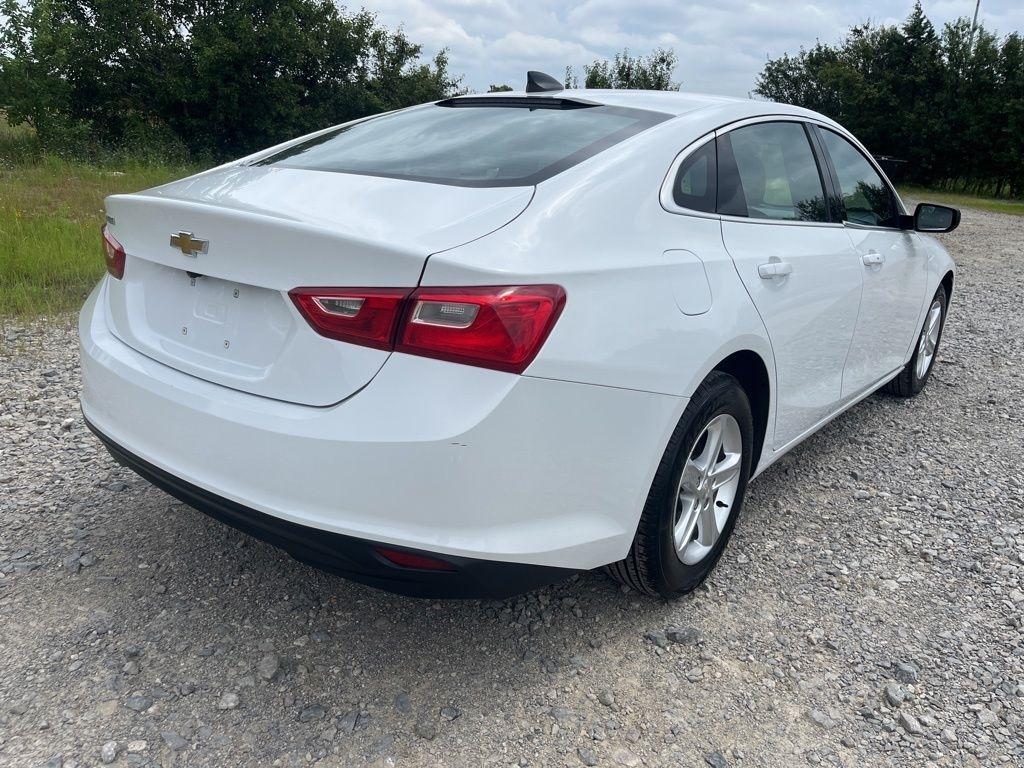 Chevrolet Malibu  2023