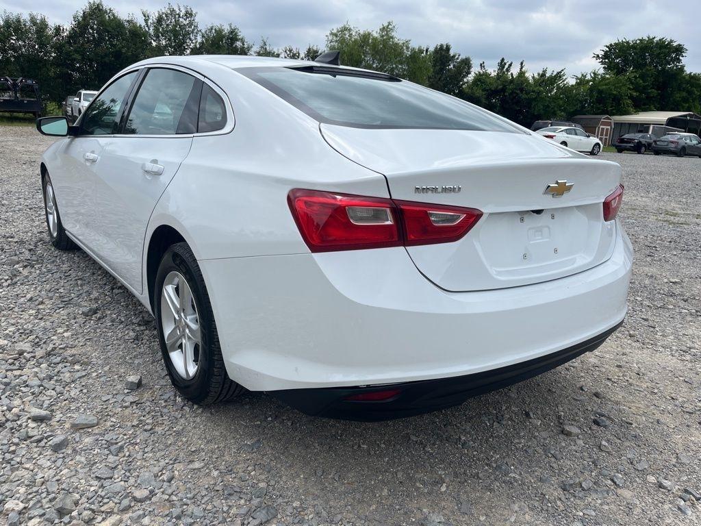 Chevrolet Malibu  2023