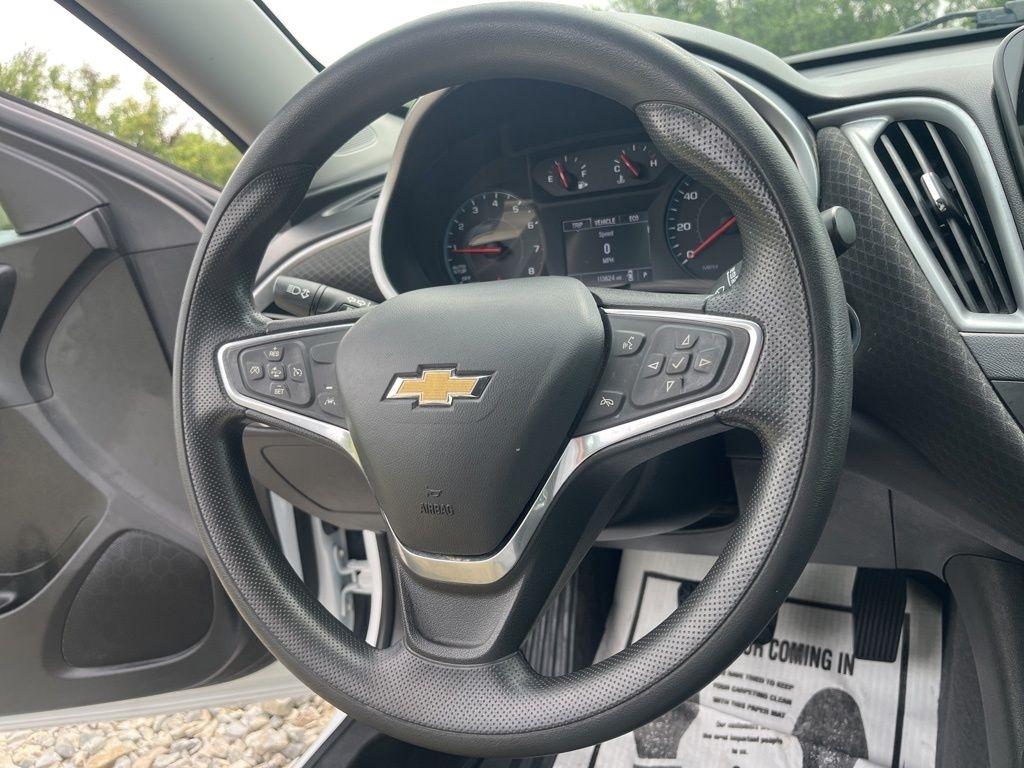 Chevrolet Malibu  2023