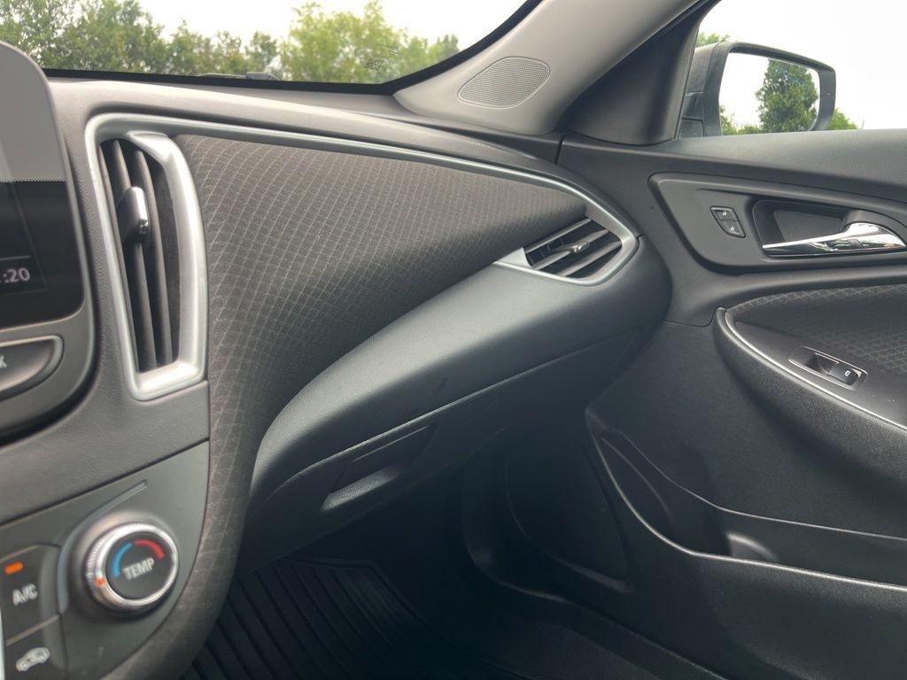 Chevrolet Malibu  2023