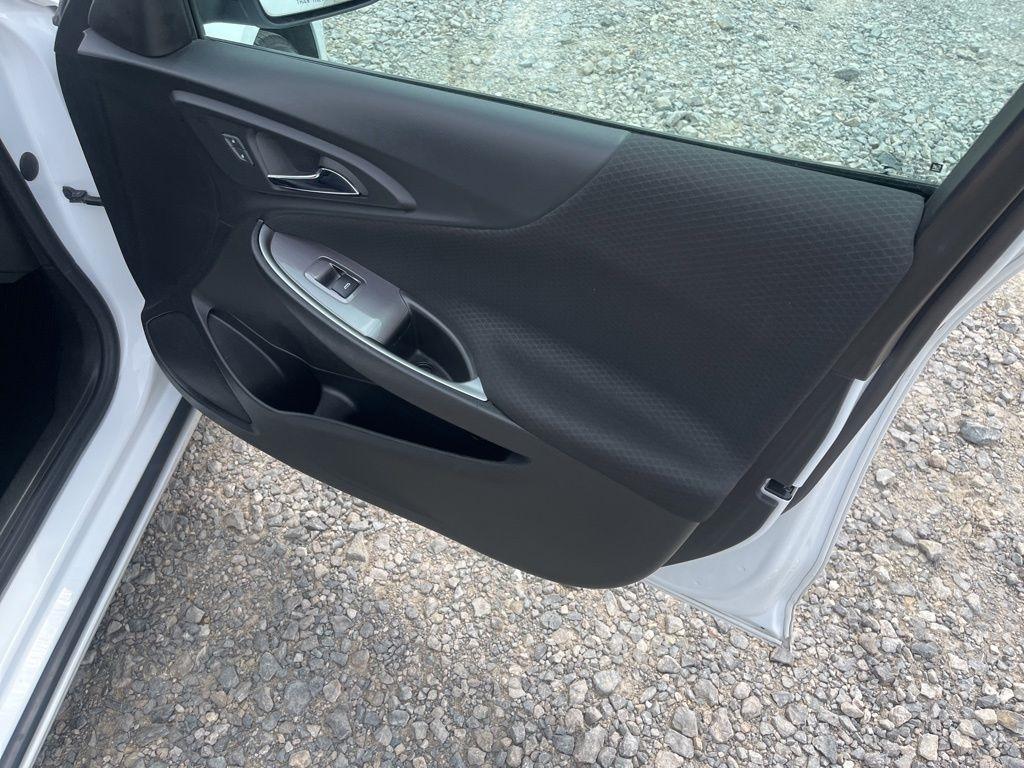 Chevrolet Malibu  2023