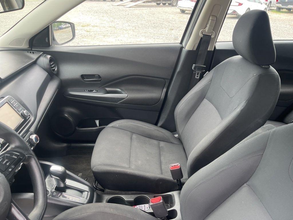 Nissan Kicks  2023