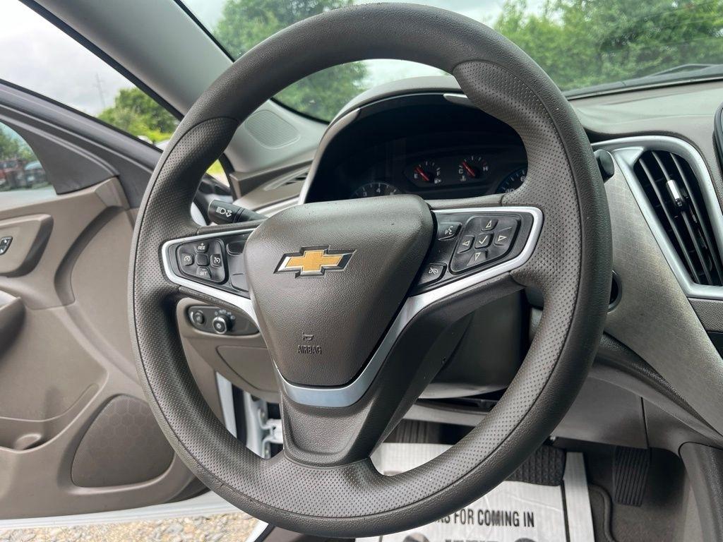 Chevrolet Malibu  2022
