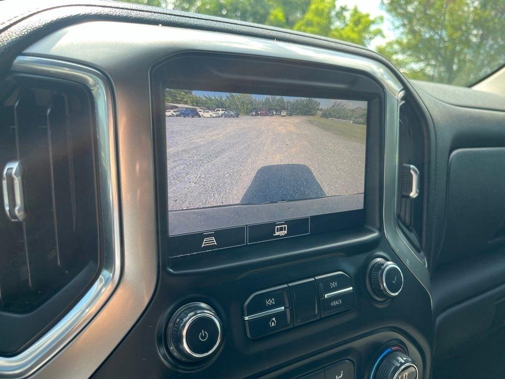 Chevrolet Silverado 1500  2021