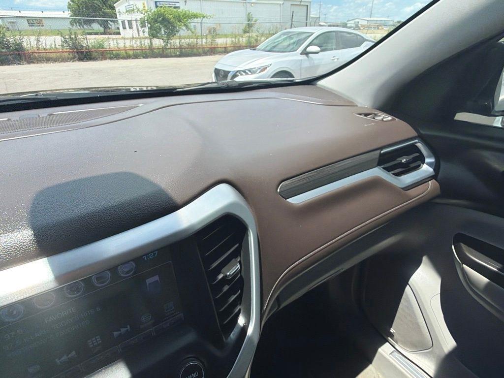 GMC Acadia  2017