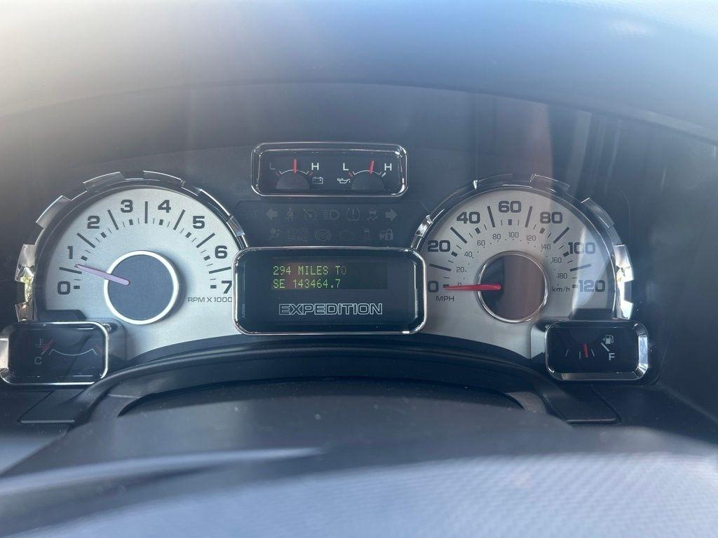 Ford Expedition  2014