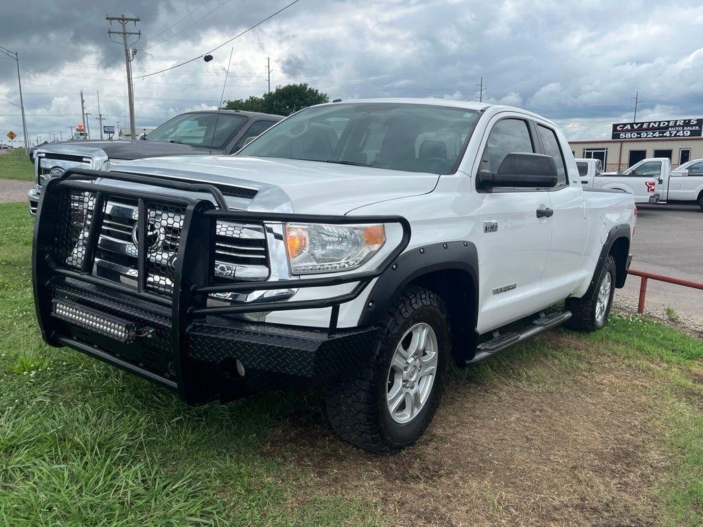 Toyota Tundra  2016
