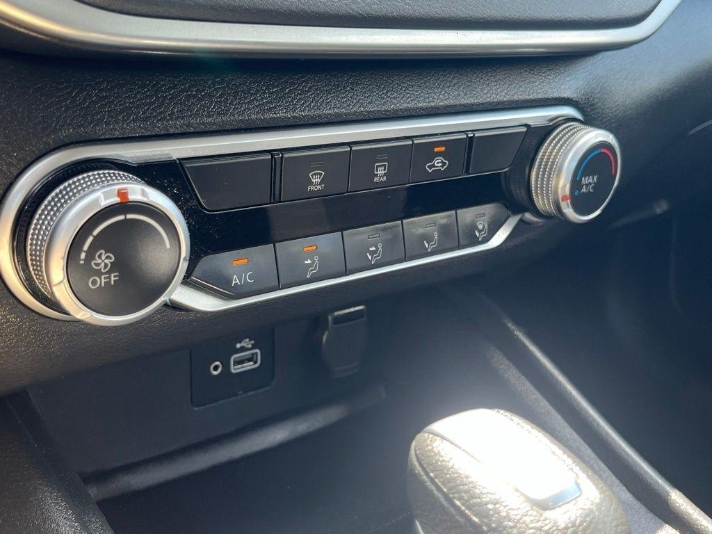 Nissan Altima  2024
