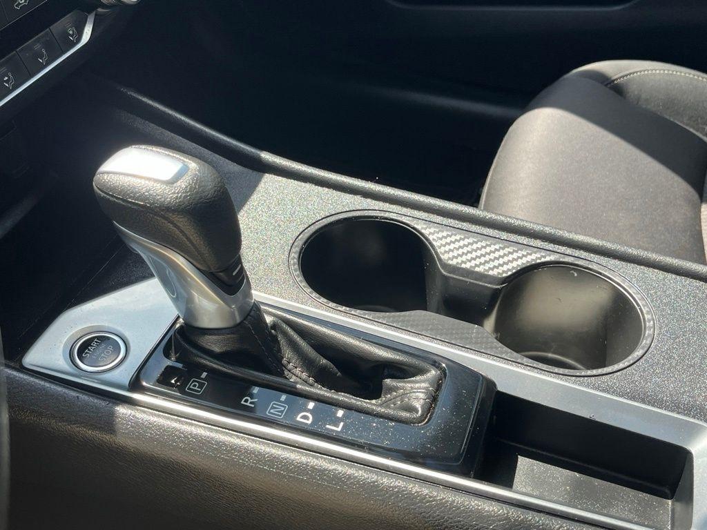 Nissan Altima  2024