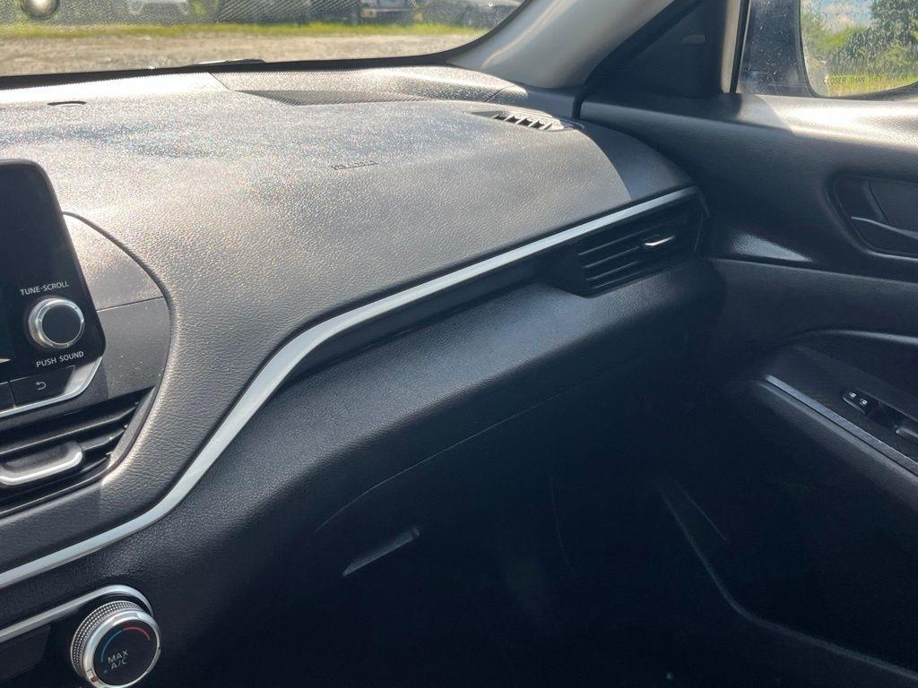 Nissan Altima  2024